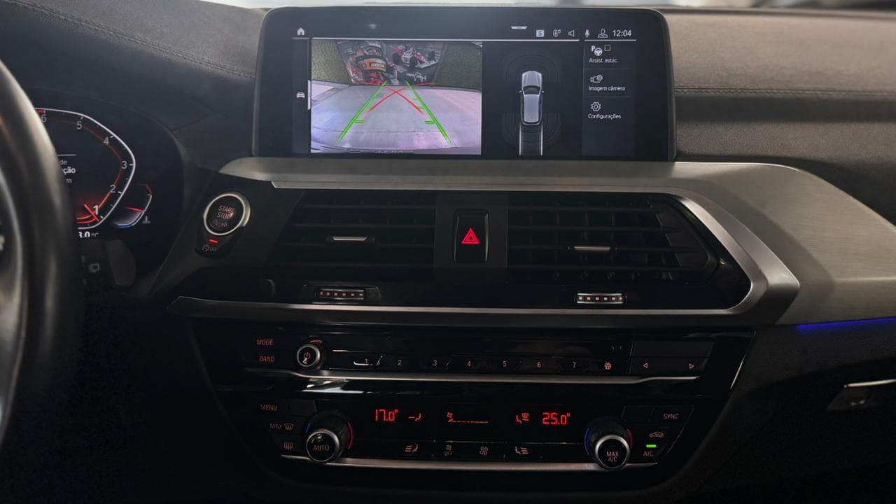 Central multimídia da BMW X3